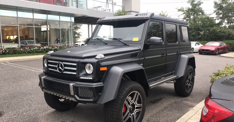 christmas-tree-decoration - Miami to Toronto